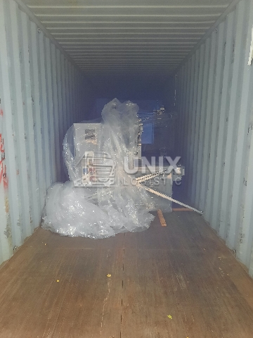 Выгрузка и установка термопластавтоматов